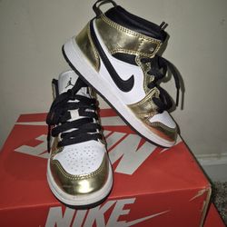 Sneaker 