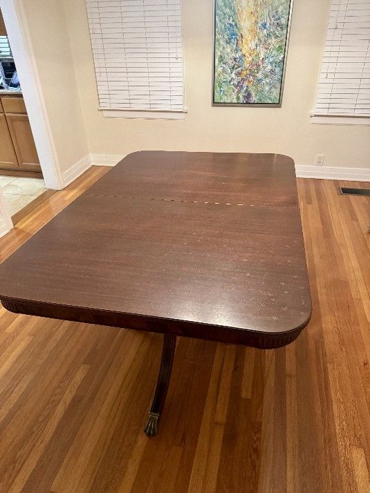 Dining Table & Chairs