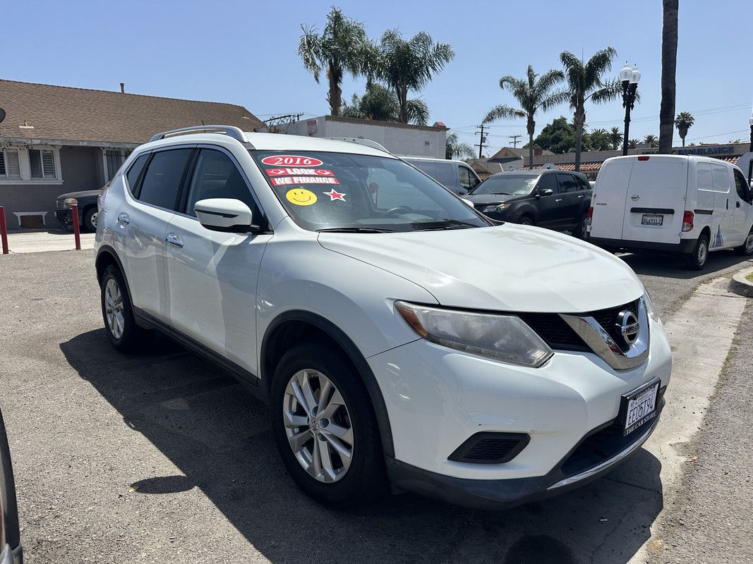 2016 Nissan Rogue SV