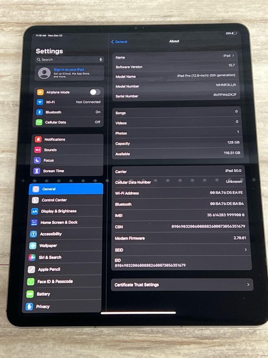 Apple iPad Pro 12.9" 5th Gen MHNR3LL/A – M1 Chip – 128GB – Wi-Fi + LTE – 2022 (PO1018551) - Very Good Condition