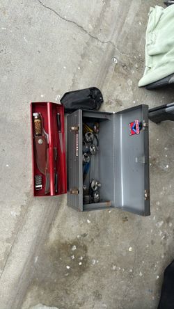 Craftsman timetable tool box with items