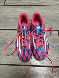Adidas Soccer Shoes Size 4