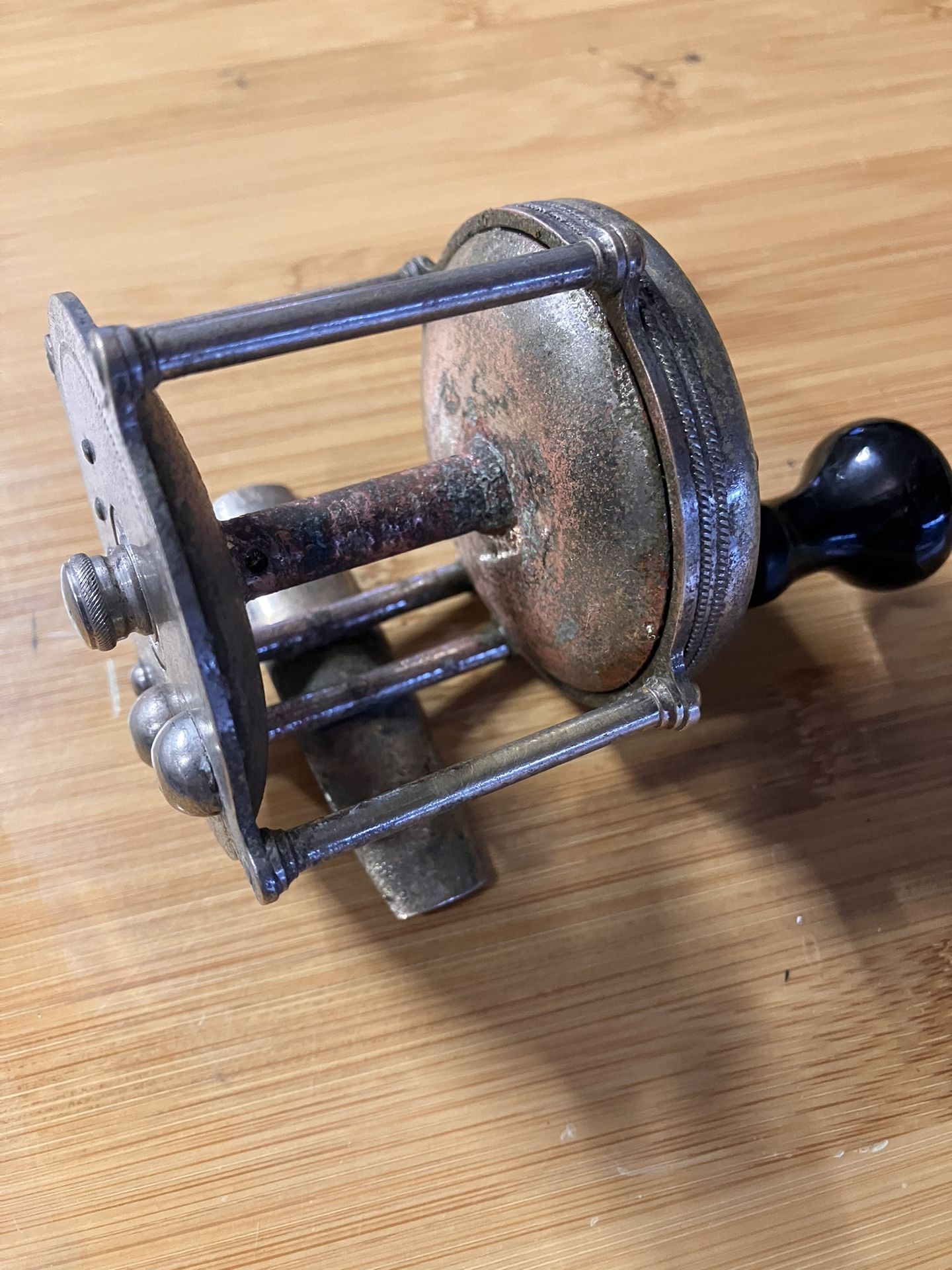 turn of the century /early 1900’s Hendrix No. 150 baitcasting fishing reel