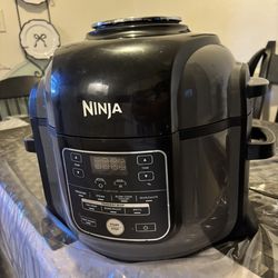 Ninja foodi robot cooker