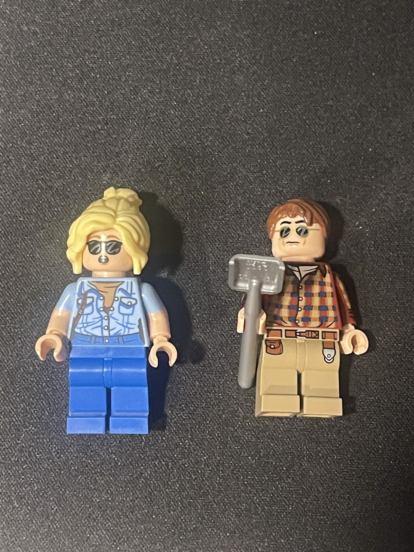 Lego Jurassic Park Figures - Alan Grant & Ellie Sattler