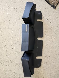 Kuryakyn 3 Pouch Windshield Bag 96-13