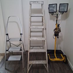 Pre-Owned industrial lamp & two ladders !