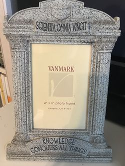 Stone frame "Knowledge Conquers All Things" - 4" x 6"