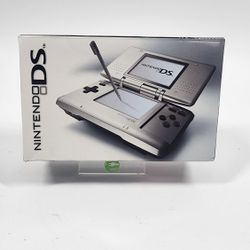 New Nintendo DS Handheld Game Console Silver
