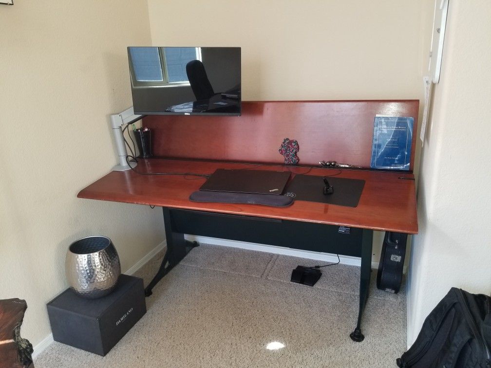 Herman Miller adjustable relay desk sit stand standing ergonomic