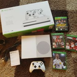 Xbox One with games