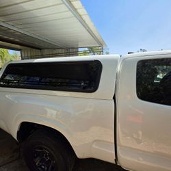 Camper Shell 6ft For Toyota Tacoma 2,016-2,023