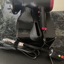 Wavytalk Hair Dryer With Diffuser  NEW