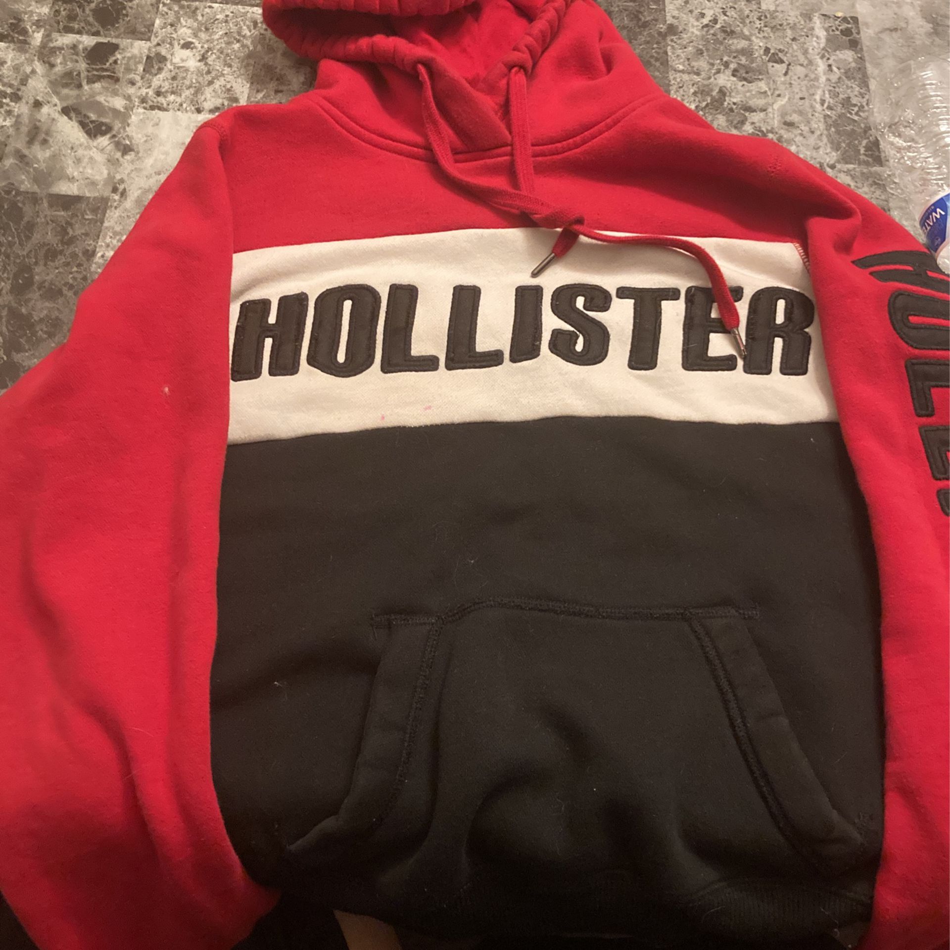 Hollister Hoodie ( Size Large ) 