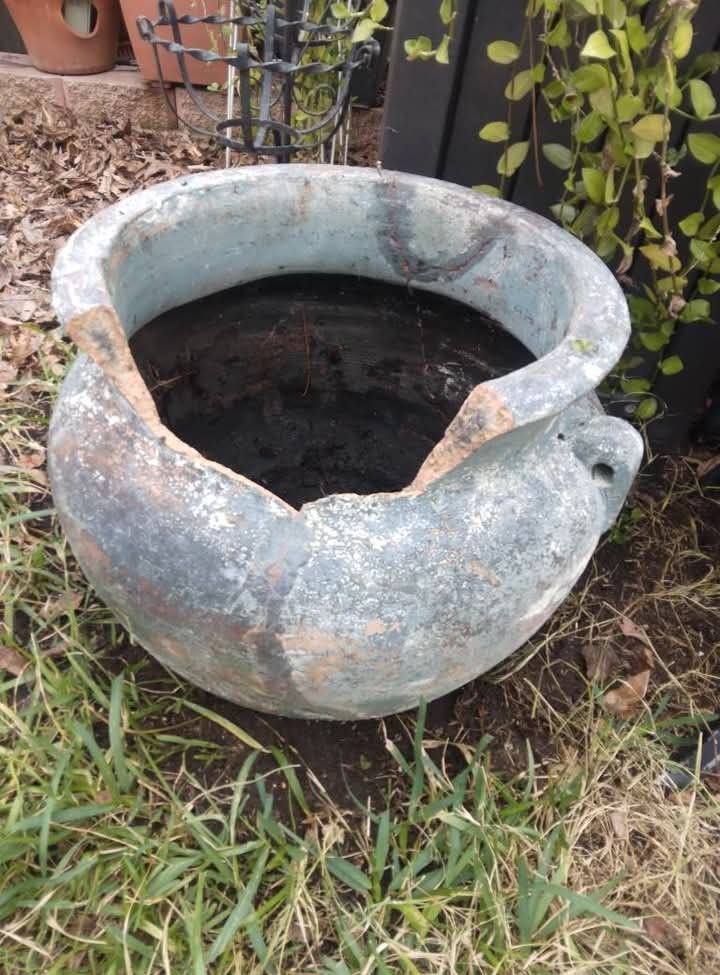 BROKEN CLAY POT PROJECT FOR SUCCULENTS PLANTS $28