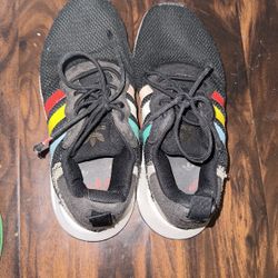 Addidas Shoe Size 6.5 Adults