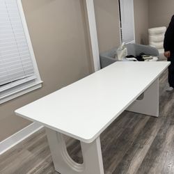 Dinning Table 
