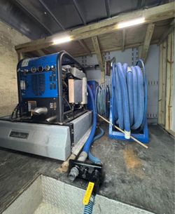 2013 NPR box truck water restoration set up ready