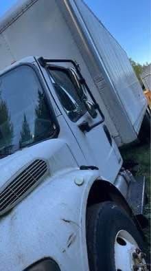 2004 Freight liner M2 the engine does not work. (NO ENGINE). Are you interesting Contact Me for any information