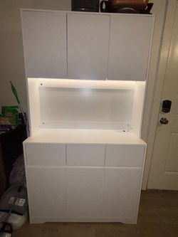 White cabinet