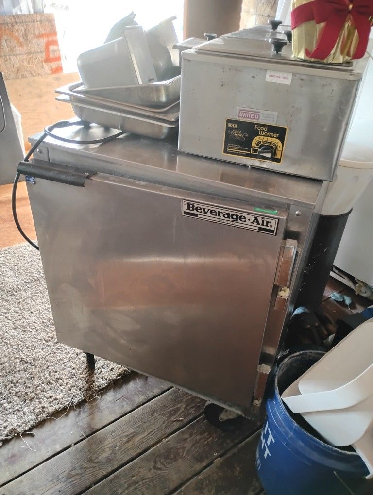 COMMERCIAL Multi Serve Food Warmer And Fridge