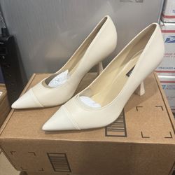 NINE WEST Female Adult Women 11 HIPPA-IVO01 Chic Cream