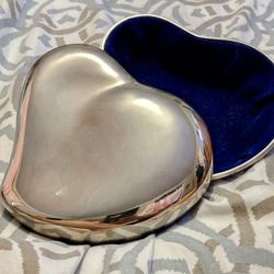 GODINGER SILVER Heart-shaped Jewelry Box 