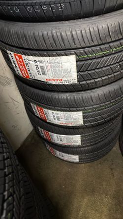 235/45/17 kumho tires