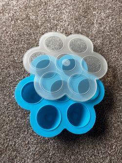 Blue Silicone Baby Food Freezer Tray with Lid