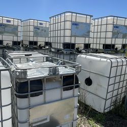 30 - IBC Water Storage Tanks 