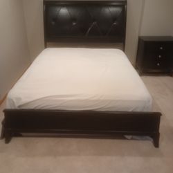 Full Size Bed, With Backboard And Dresser
