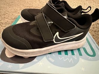 Nike Shoes (8.5c) 