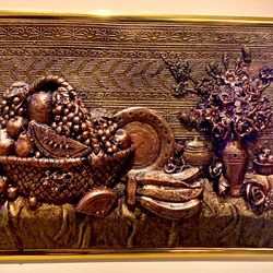 Beautiful decorative 3D wall art H13.5/5.5xL17.5/9.5 inch Lbs2.5 Framed composite resin / plastic sculpture in excellent like new condition  Item# 275