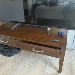 Brown Mahogany Coffee Table With 2 Drawers 