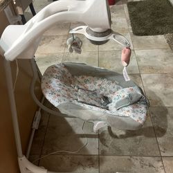 Gently Used Ingenuity Baby Swing