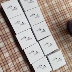 Apple AirPods Pro (Gen 4)