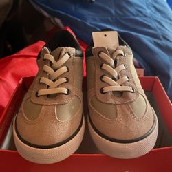 Boy’s Gray Size 10 Shoes New