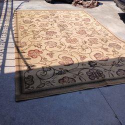 5×8 Area Rug