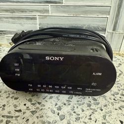 Sony ICFC218 FM/AM Dream Machine Clock Radio (Black)