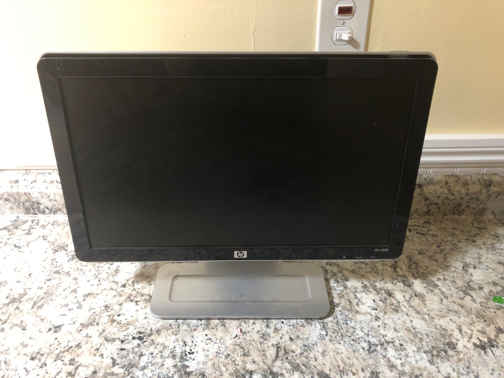 18.5 inch monitor Hp w1858