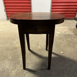 Nightstand/end table 
