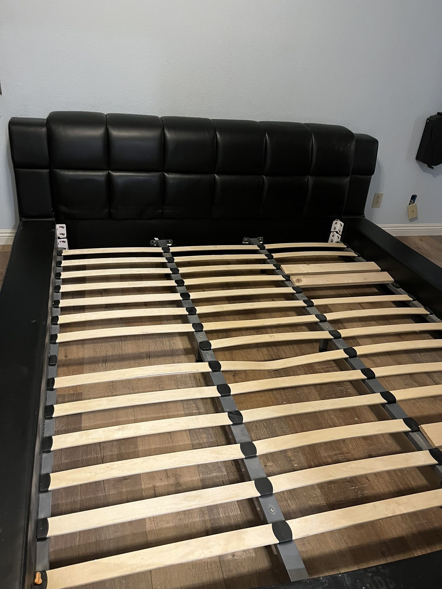 California king Frame and Box Spring