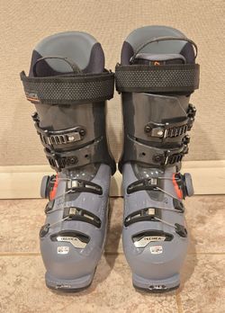 2026 Technica Ski Boots Size 6.5 US Boa Locking System