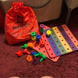 Gleeporte Pegs Toddler Play Set