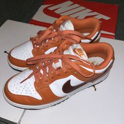 WOMENS NIKE DUNK LOW