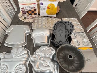 Bundle of cake decor