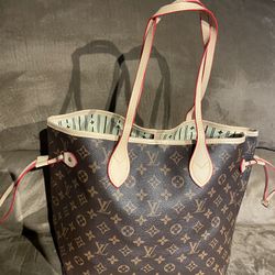 Designer bag large clean nonsmoker