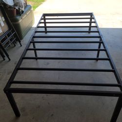 Platform Twin Bed 