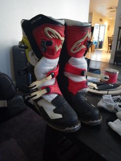 Alpinwstars dirt bike riding boats