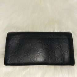 GUCCI BLACK GUCCISSIMA LEATHER CONTINENTAL WALLET

PREOWNED: Good condition please check photo 